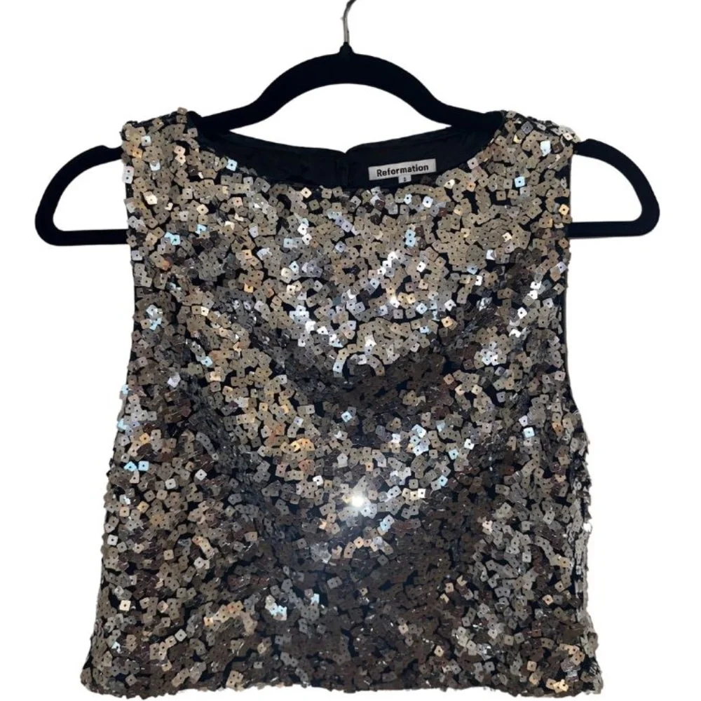 Reformation Jenny Sequin Crop Top – Silver - Picture 4 of 5